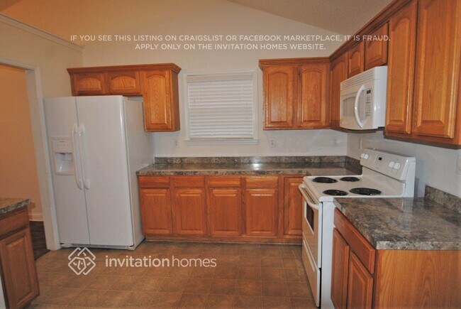 Building Photo - 8427 Quail Hollow Dr