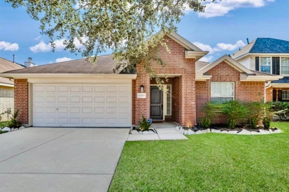 Foto principal - 24215 Silversmith Ln