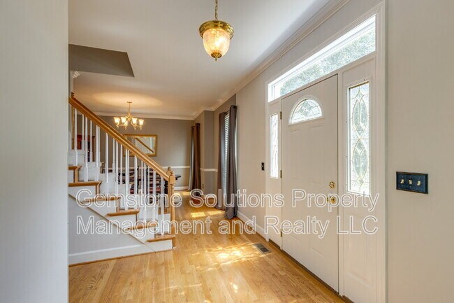 Building Photo - 1027 Wyndham Hill Ln