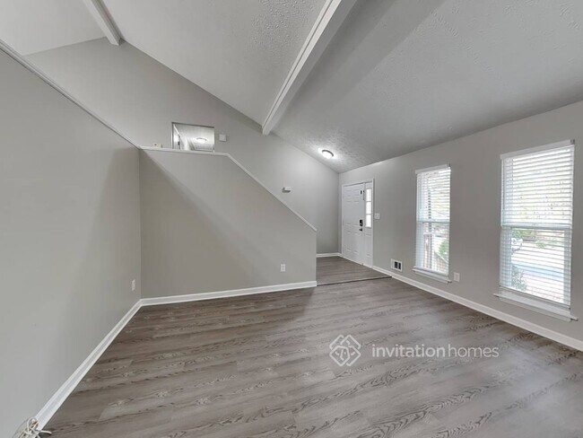 Building Photo - 5460 Red Berry Ln SW