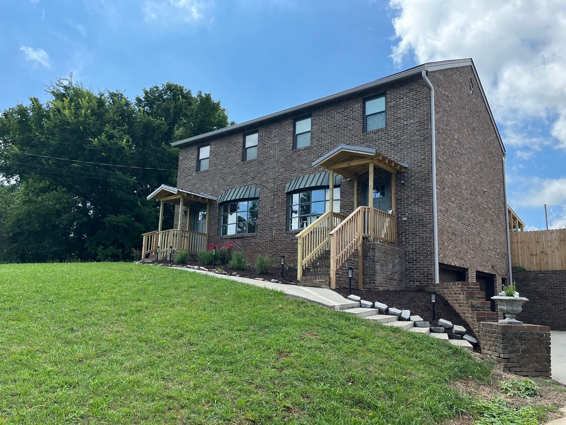 Photo - 9934 Asheville Hwy (Strawberry Plains, TN)