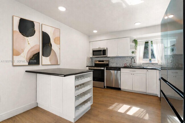 Foto del edificio - 6830 SW 45th Ln