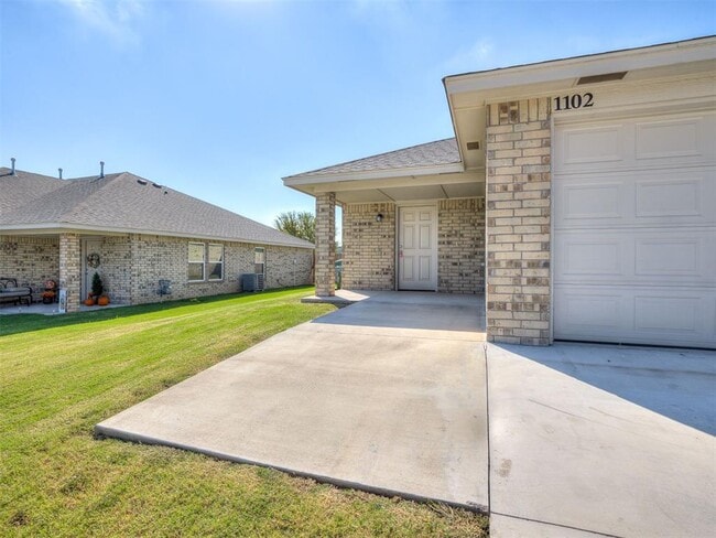 Building Photo - 1102 Ashton Ln