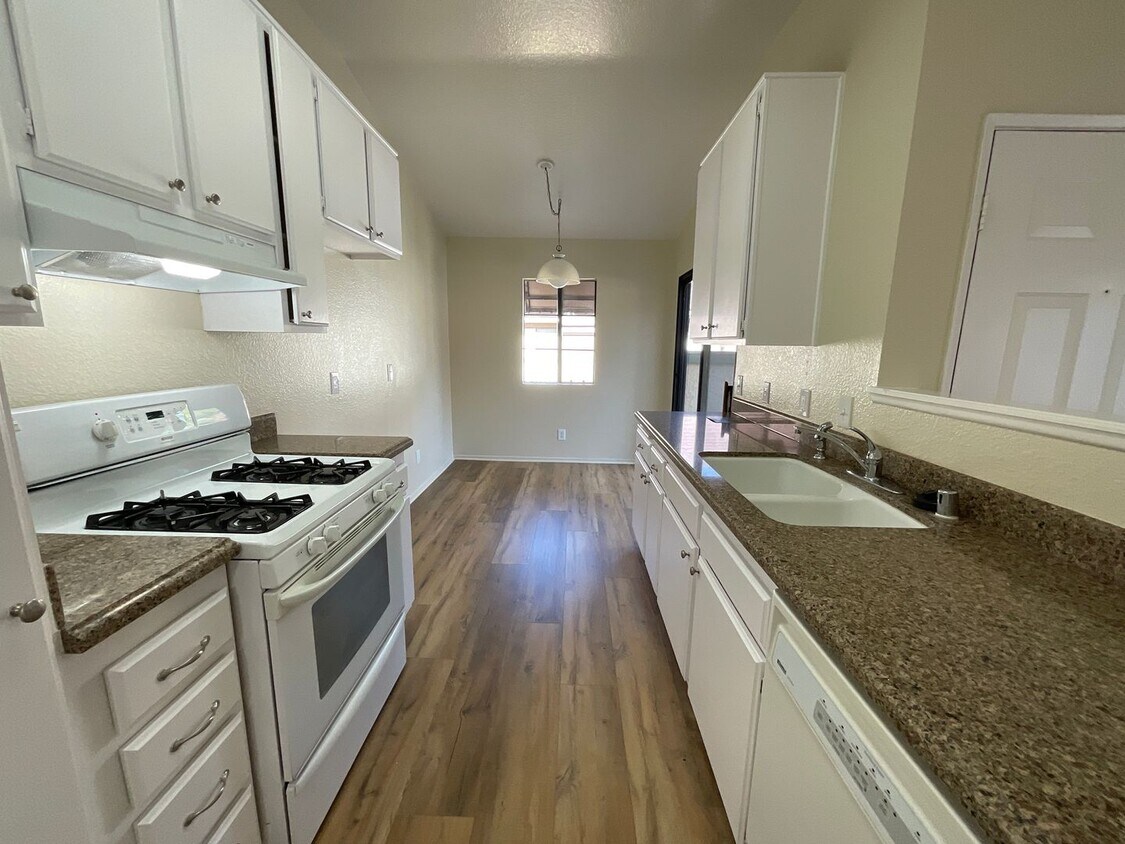 Primary Photo - Evergreen Village: Upper 2 Bedroom 2 Bath ...