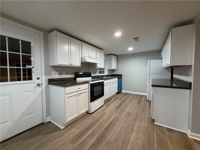 Foto del edificio - 4699 Hwy 81