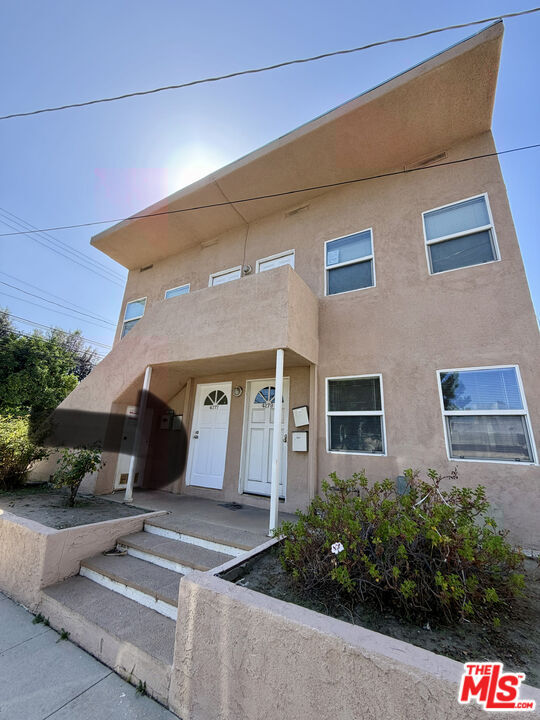 Foto del edificio - 4277 Colbath Ave