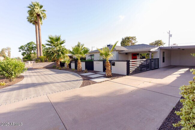 Foto del edificio - 4214 N 20th St