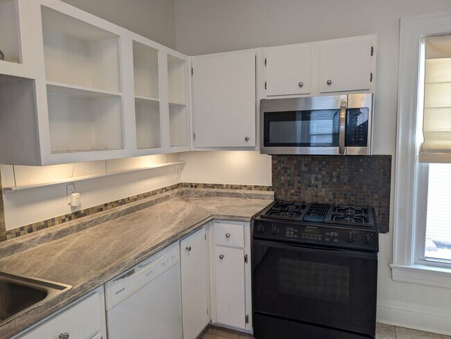 Foto del edificio - 5313 Broadway, 1