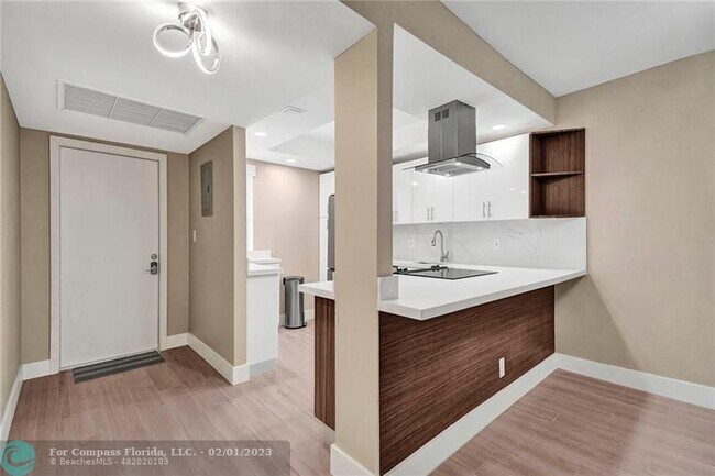 Foto del edificio - 3051 S Palm Aire Dr