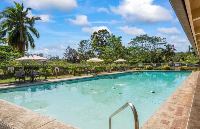 Foto del edificio - 95-2031-2031 Waikalani Dr