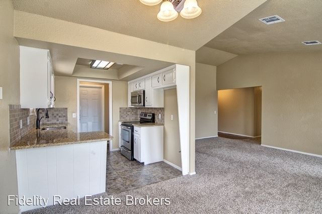 Foto del edificio - 3 br, 2 bath House - 928 SW 11th ST