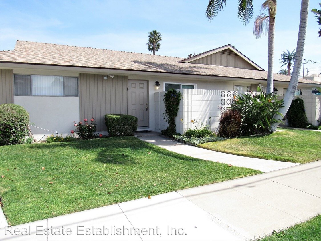 Foto principal - 1541 E Walnut Ave