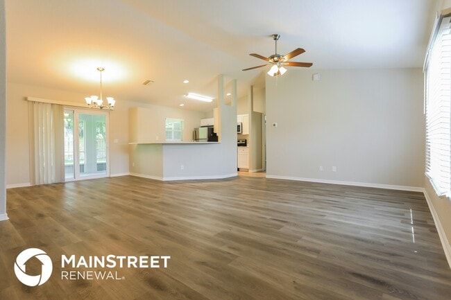 Foto del edificio - 2702 Nellie Ln