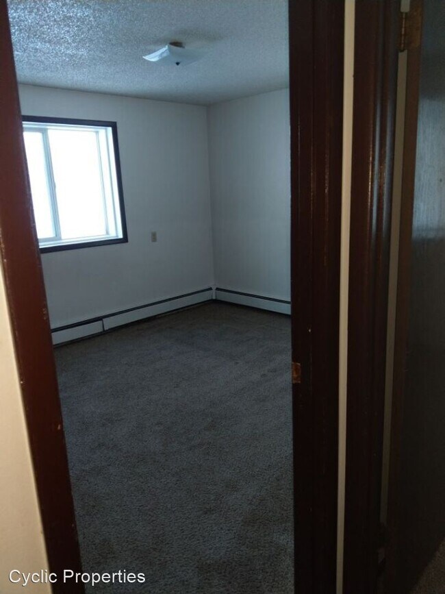 Building Photo - 2164-2172 Otter