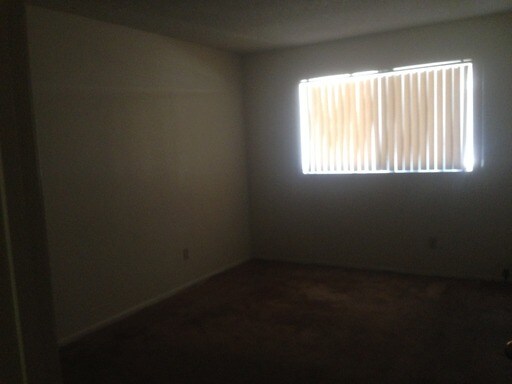 Building Photo - 1601 Cactus Dr