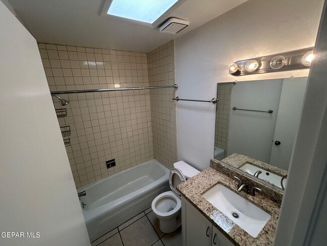 Foto del edificio - 3601 Okeefe Dr
