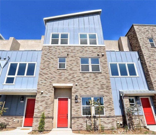 8870 Camphor Ave Unit H, Montclair, CA 91763 Condo for Rent in