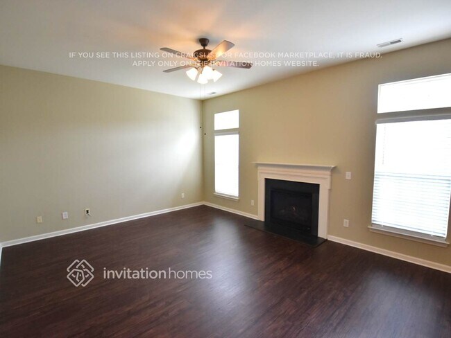 Foto del edificio - 2730 Shannon Dr