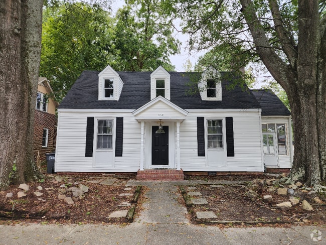 Building Photo - 558 Avent St