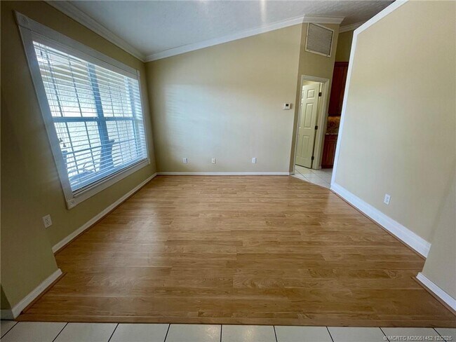 Foto del edificio - 1397 SW 24th Ln