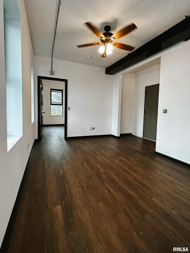 Building Photo - 509 Ripley St