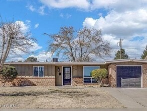 Building Photo - 2701 Penwood Dr