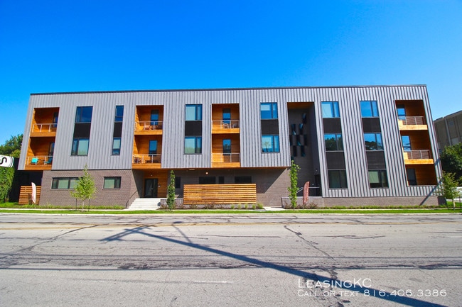 Building Photo - 63 Brookside