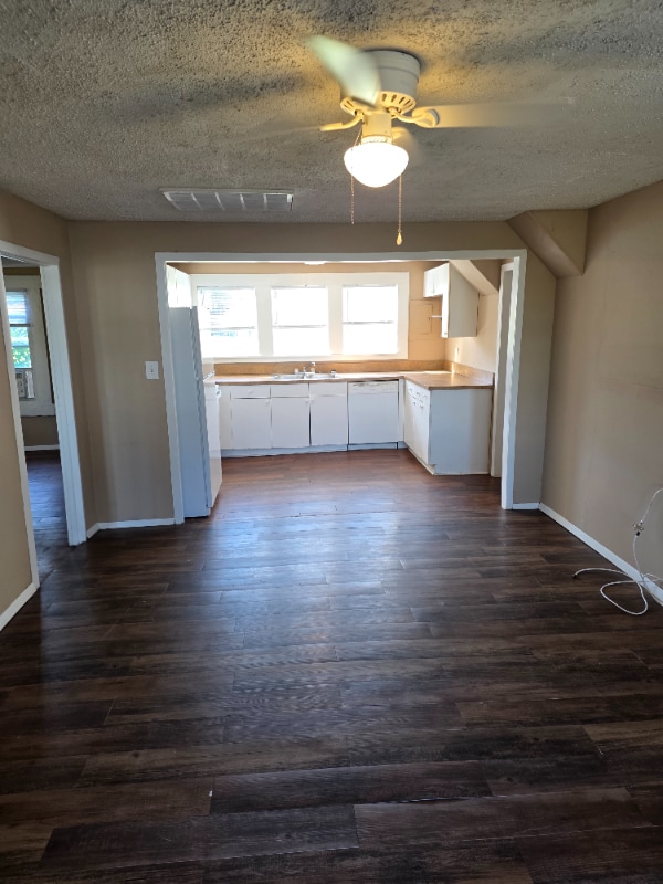 Foto del edificio - 2919 Maine Ave