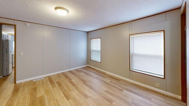 Foto del edificio - 147 American Ave