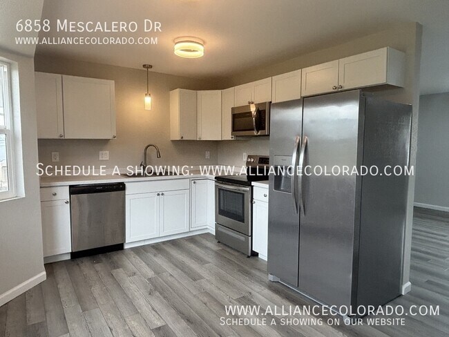Building Photo - 6858 Mescalero Dr