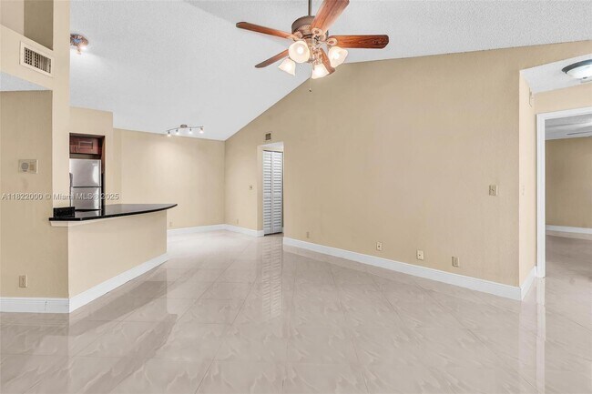 Building Photo - 3370 Pinewalk Dr N