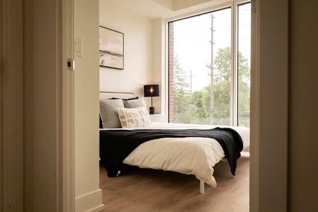 Photo du bâtiment - Azure Westboro