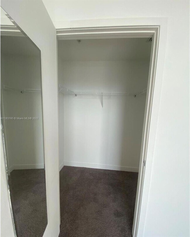 Foto del edificio - 1111 SW 1st Ave