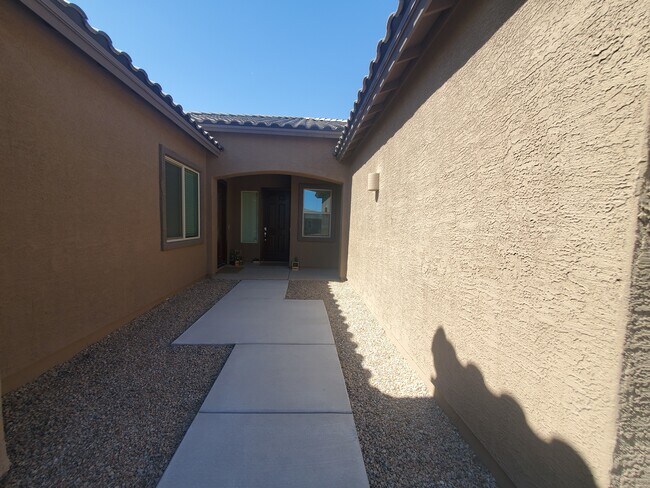 Foto del edificio - 12553 Denton Wy