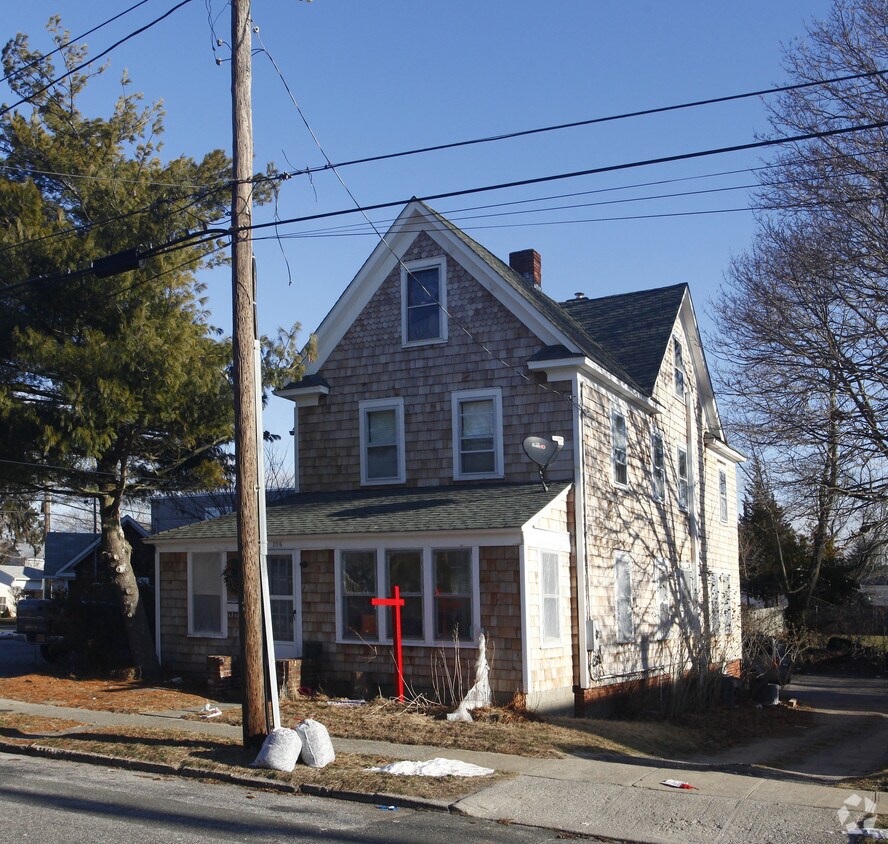 236 Shebleski Sq, Riverhead, NY 11901 Apartments in Riverhead, NY