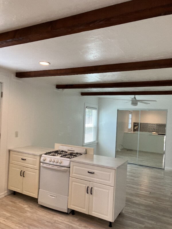 Building Photo - 190 Lubeck Rd