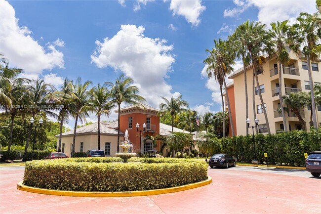Foto del edificio - 8225 Lake Dr