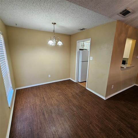 Foto del edificio - 1402 Darr St