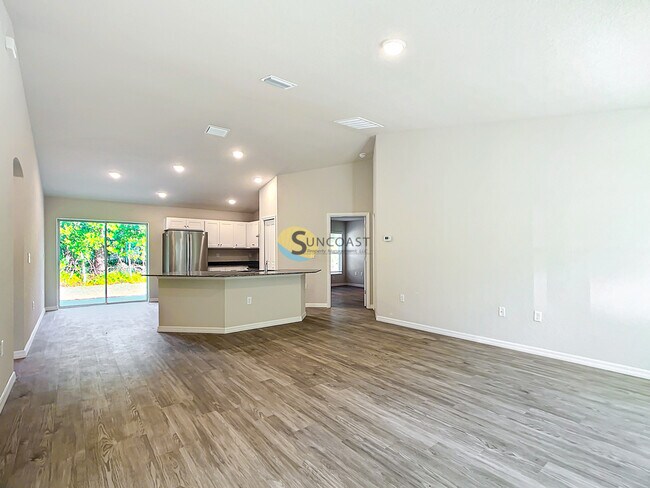 Building Photo - Your Dream Home Awaits - 3BR/2BA with Stor...
