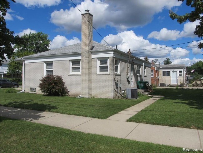 Foto del edificio - 6706 Whitby St
