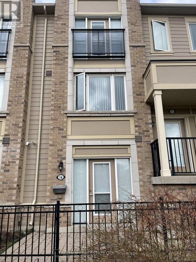 Building Photo - 3135 Boxford Cres