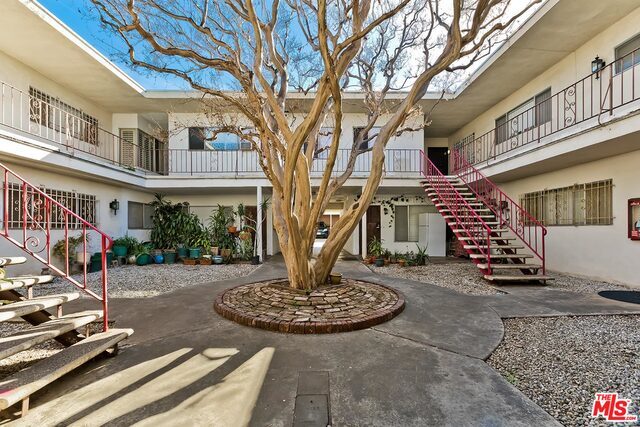 Foto del edificio - 530 Evergreen St