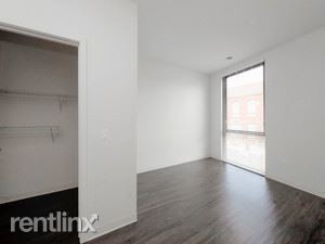 Foto del edificio - 2 br, 2 bath  - 833 N Milwaukee Ave