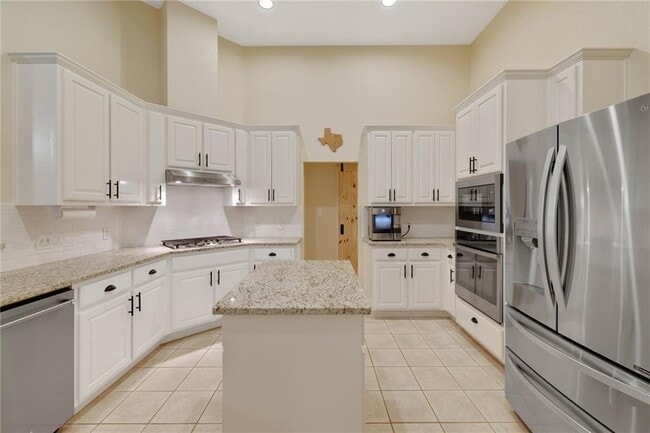 Building Photo - 912 Brighton Bend Ln