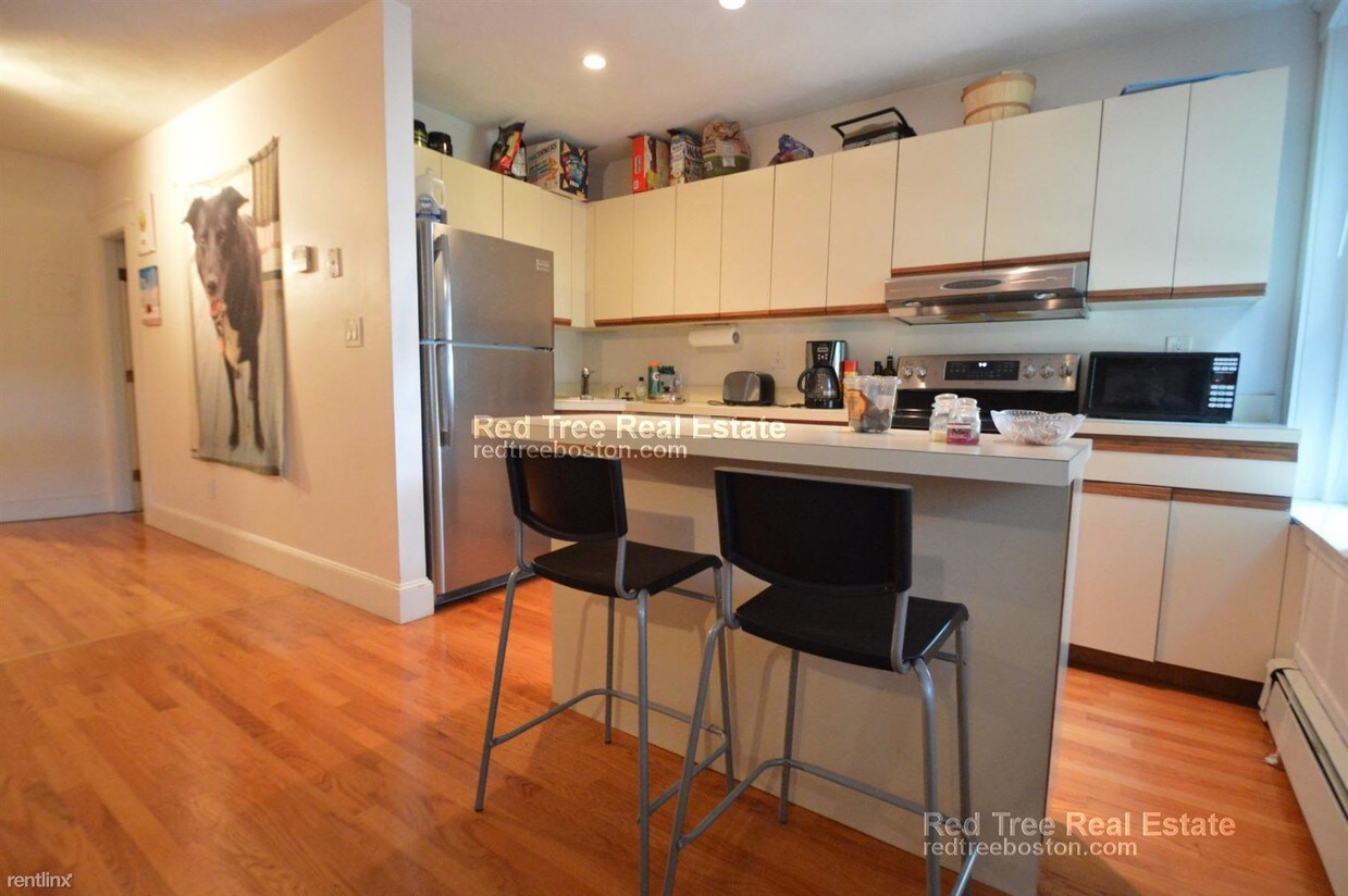 Primary Photo - 1 br, 1 bath Apartment - 19 South St Apt 2