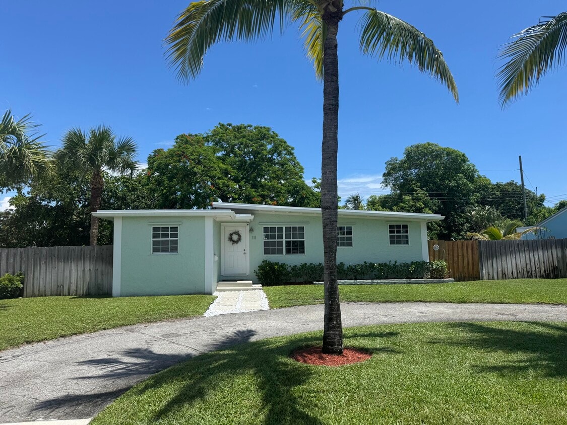 Foto principal - 111 SW 10th Ave