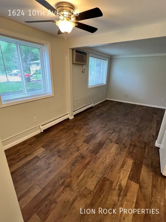 Foto principal - 1624 10th Ave