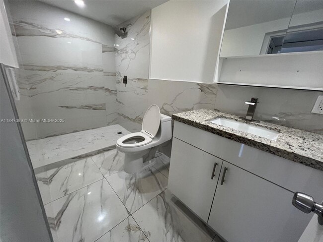 Foto del edificio - 750 E 42nd St