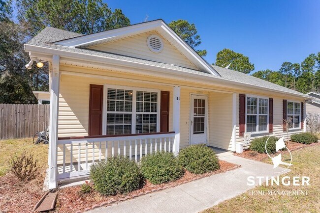 Building Photo - 3 Bedroom / 2 Bath For Rent In Magnolia Court