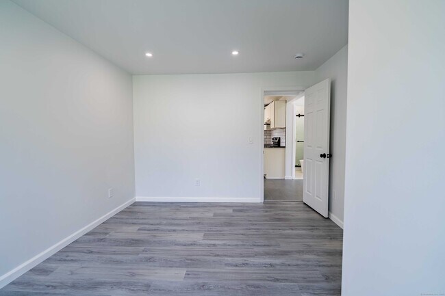 Foto del edificio - 187 Hillside Ave